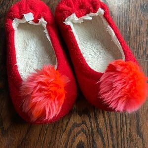 GAP Girl’s fuzzy Pom Tinkerbell fairy slippers